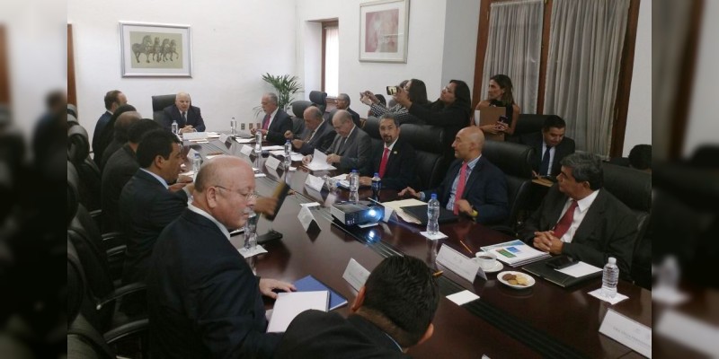Respaldarán SEP y ANUIES a universidades en crisis económica, incluida la Universidad Michoacana 