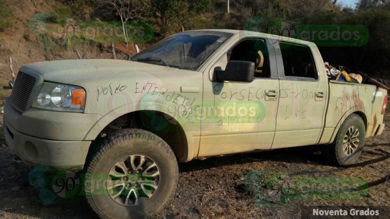 Ejecutan a 8 personas en Aquila, Michoacán; les dejan mensajes - Foto 2 