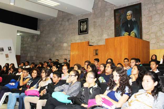 Inauguran exposición “Morelos y los Archivos Michoacanos” - Foto 0 