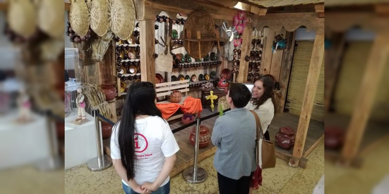 Instalan 20 módulos de atención a turistas en las siete regiones turísticas de Michoacán - Foto 3 