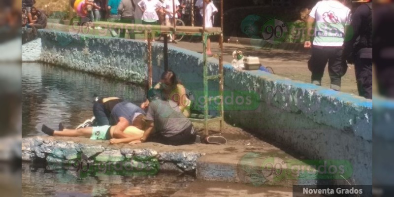 Muere ahogado un adolescente en el ojo de agua de Chilchota - Foto 1 