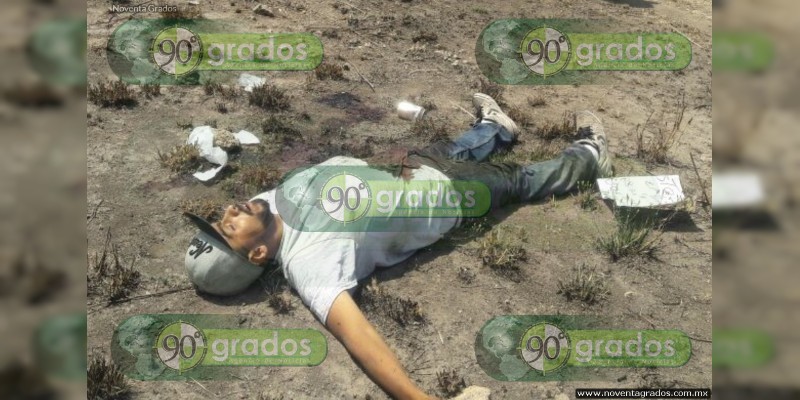 Morelia: Con narcomensaje, dejan a ejecutado en La Aldea - Foto 0 