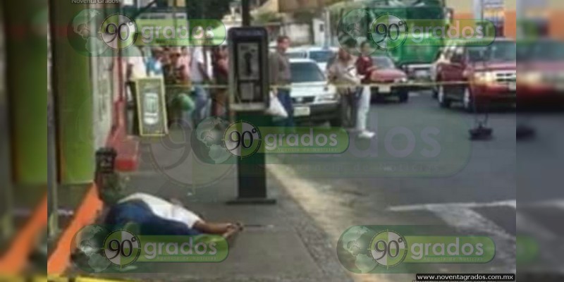 Motosicarios ejecutan a dos en plena vía pública de Acapulco, Guerrero  - Foto 1 