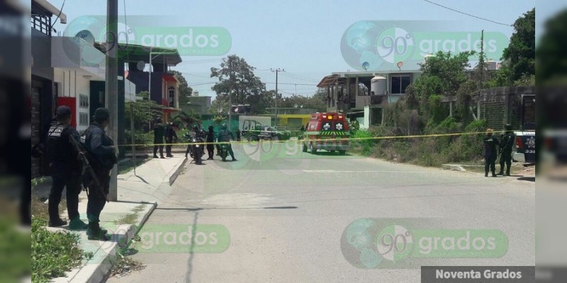 Ciudadano mata a un presunto delincuente y hiere a otro en Lázaro Cárdenas, Michoacán - Foto 2 