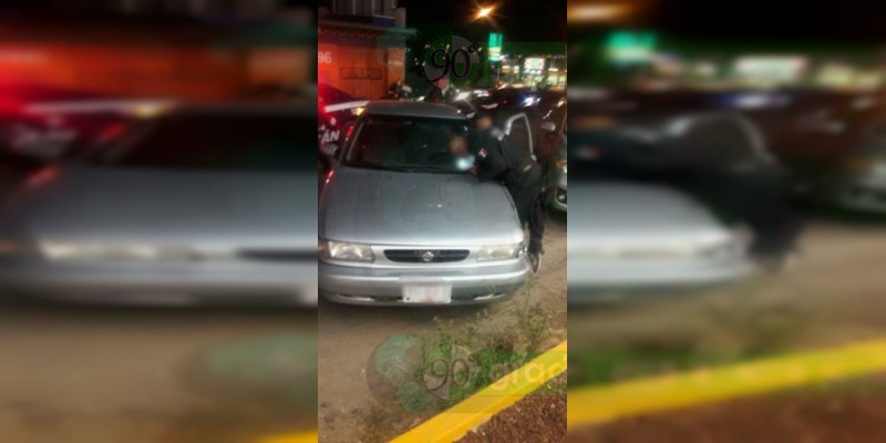 Atropellan a policía y abandonan auto en Morelia  - Foto 1 