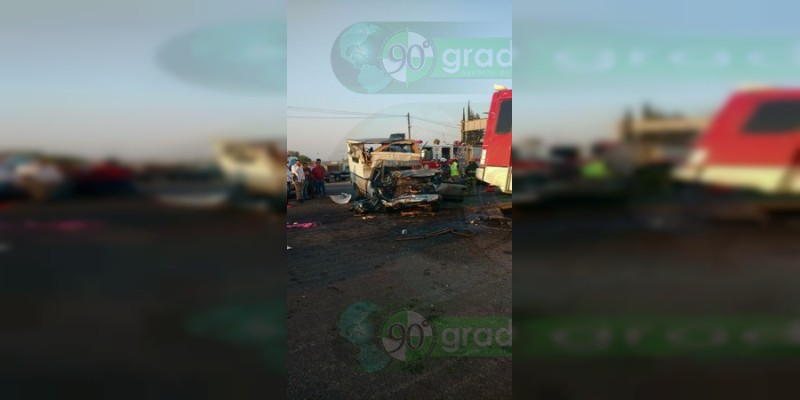 Choque en la carretera Celaya – Salvatierra deja al menos 10 heridos - Foto 2 