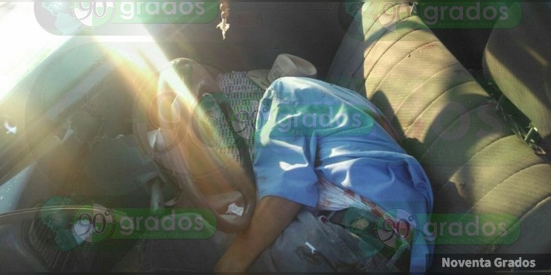 Encuentran cadáver dentro de una camioneta en La Huacana, Michoacán  - Foto 0 