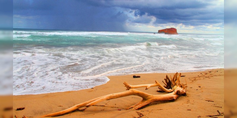 Playas de Michoacán obtendrían el distintivo Bandera Azul: Sectur 