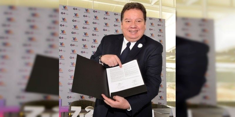 Coque Muñiz firma con TV Azteca  