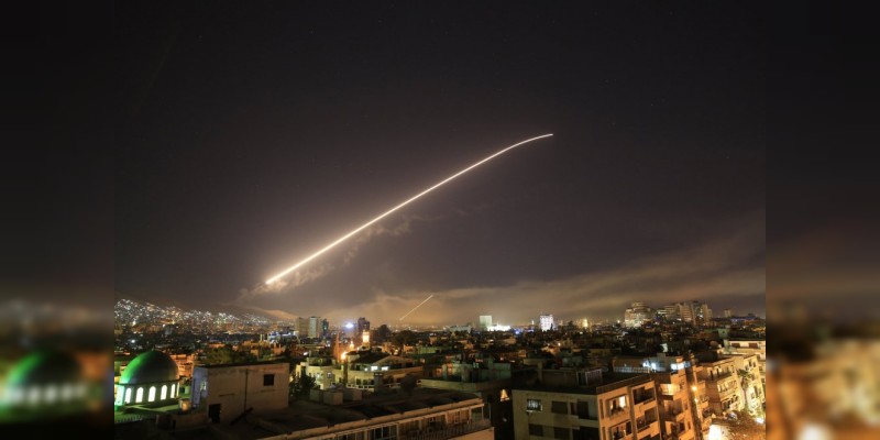 Estados Unidos lanza bombardeo en Siria  