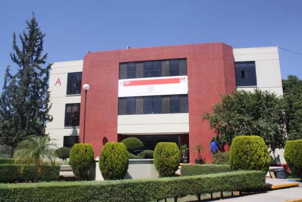 Sindicalizados liberan oficinas centrales del COBAEM 