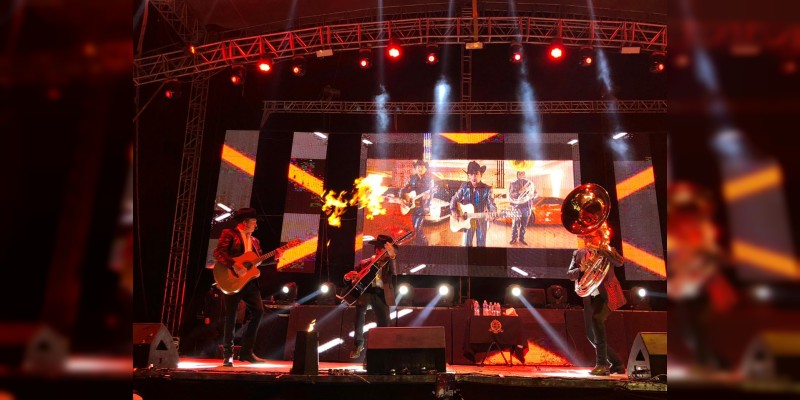 Los Plebes del Rancho y Christian Nodal conquistan Morelia  