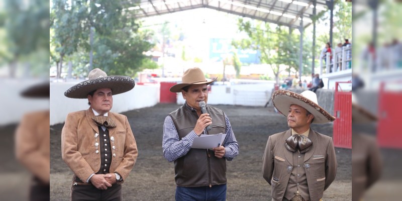 Llama Gobernador de Michoacán a mantener viva la Charrería  - Foto 0 