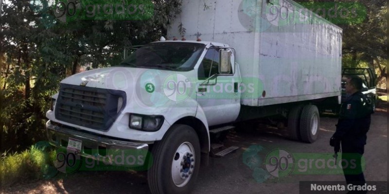 Localizan camión con reporte de robo en Uruapan, Michoacán - Foto 0 