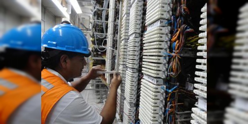 Robo de equipos de Telmex deja sin servicio a uruapenses; PGR ya investiga 