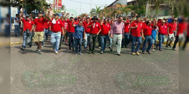 Conmemoran un aniversario más del "Jueves Negro" en Lázaro Cárdenas, Michoacán - Foto 2 