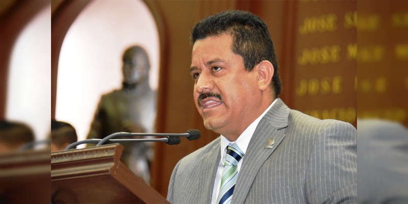 Congreso de Michoacán, listo para revisar dictamen de eliminación de fuero federal: Roberto Carlos López 