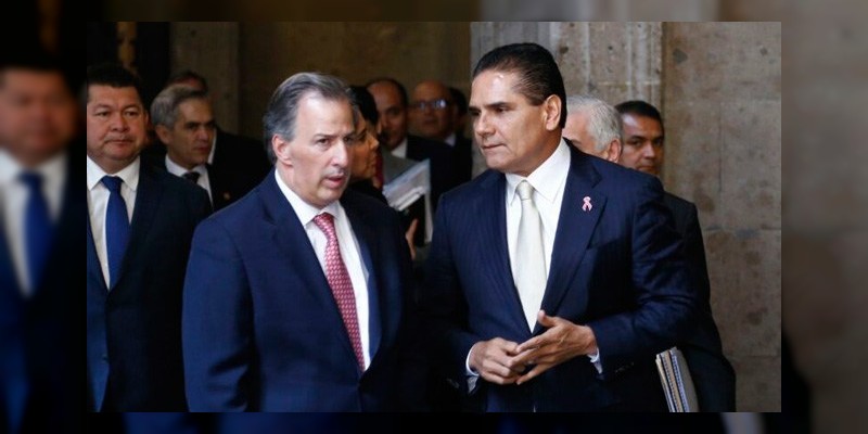 Gobernador de Michoacán reafirma su apoyo al candidato del PRI ”no renunciaré a mi militancia perredista, ni me afiliaré a otro partido“  