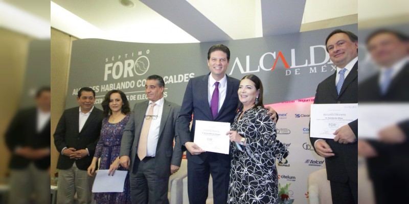 Participa Alfonso Martínez en el Foro "Alcaldes Hablando con Alcaldes" 