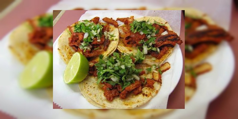 Científicos confirman que es más saludable comer tacos al pastor que una barra de granola 