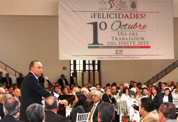 Llama Reyes Baeza a servir con calidad y humanismo 