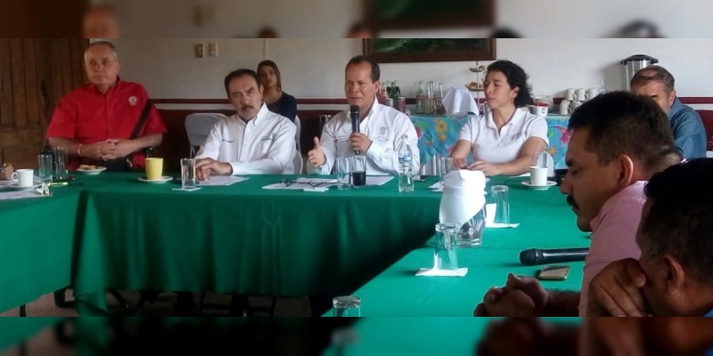Atiende Sedrua planteamientos de ingenios azucareros 