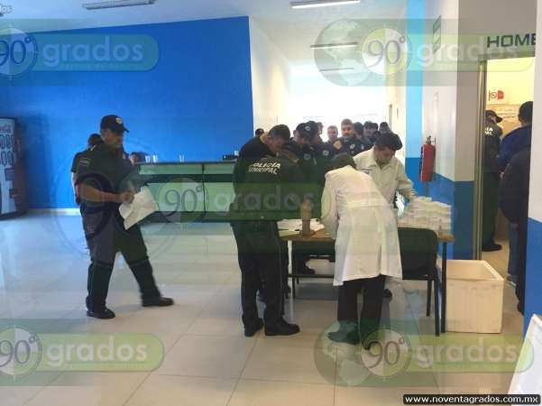 Realizan examen toxicológico sorpresa a policías de Zamora, Michoacán 