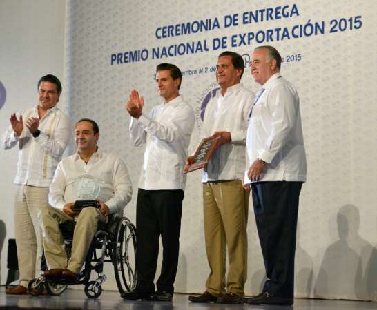 Entrega Enrique Peña Nieto el Premio Nacional de Exportación - Foto 2 