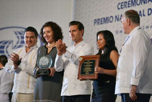 Entrega Enrique Peña Nieto el Premio Nacional de Exportación - Foto 3 