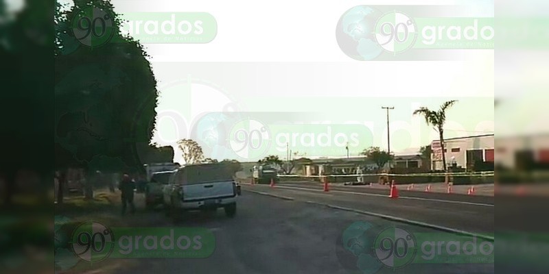 Encuentran dos cadáveres maniatados junto a carretera en Acámbaro, Guanajuato 