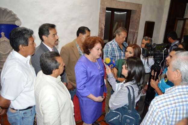 Asiste María de la Luz Núñez Ramos al Foro Binacional del Migrante Michoacano - Foto 1 