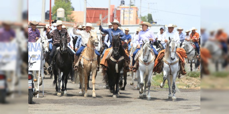 Inaugura Gobernador Exposición Ganadera 2018 - Foto 1 