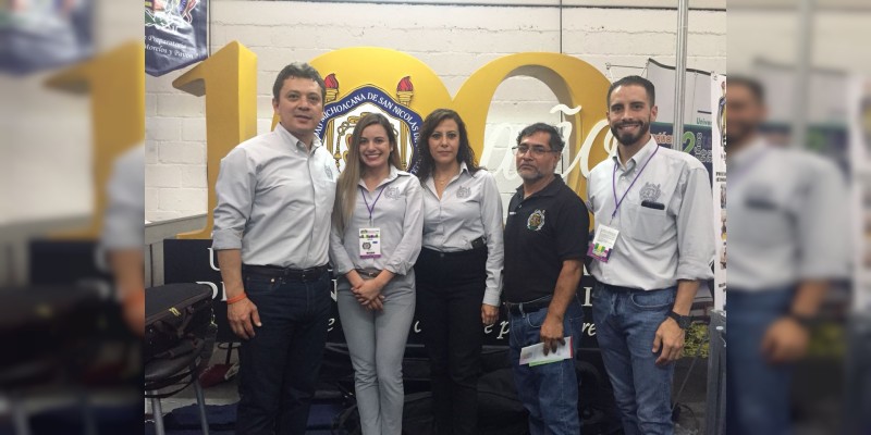De los más visitados, el stand de UMSNH en la Expo Fiesta 2018 - Foto 0 