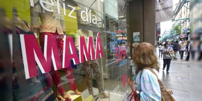 Comerciantes esperan derrama de 45 mil millones en el Día de las Madres 