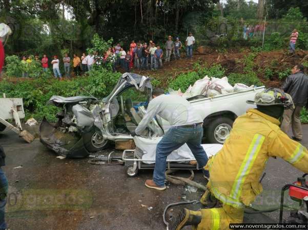 Fatal accidente deja un fallecido y dos menores lesionados en Peribán, Michoacán - Foto 2 