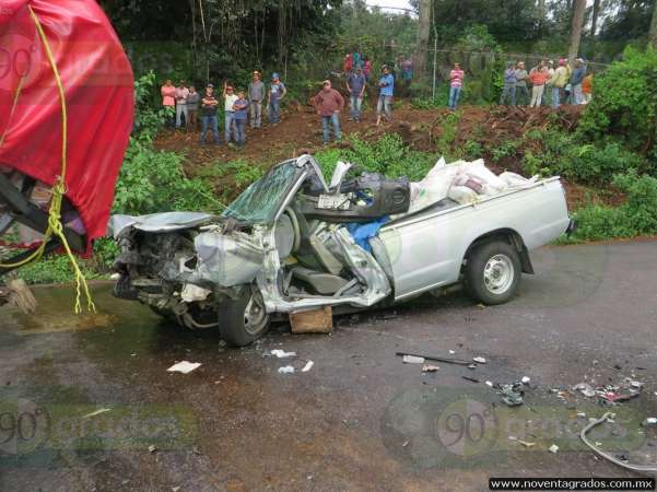 Fatal accidente deja un fallecido y dos menores lesionados en Peribán, Michoacán - Foto 3 