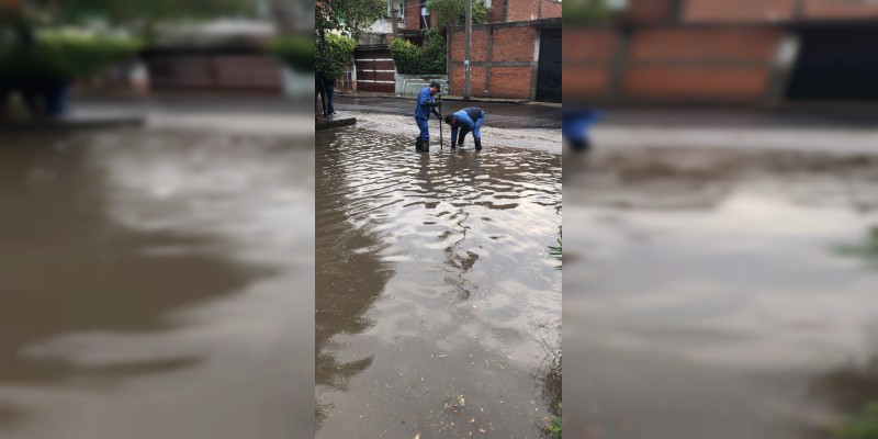 Protección Civil y OOAPAS  atienden afectaciones en diferentes puntos del municipio por lluvias - Foto 1 