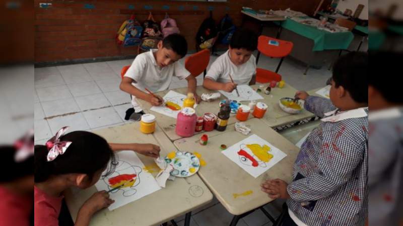 Ser feliz con lo que somos, lección de vida que dejará la exposición "un arte diferente" en el Librofest 2018 - Foto 3 
