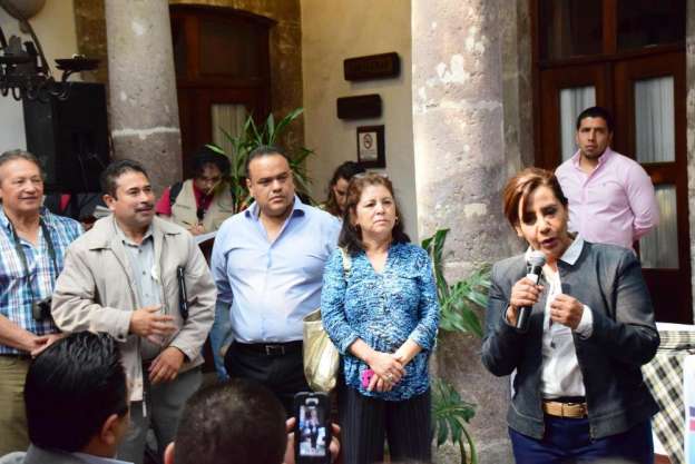 Se compromete Luisa María Calderón a incluir migrantes en todas las dependencias del gobierno 