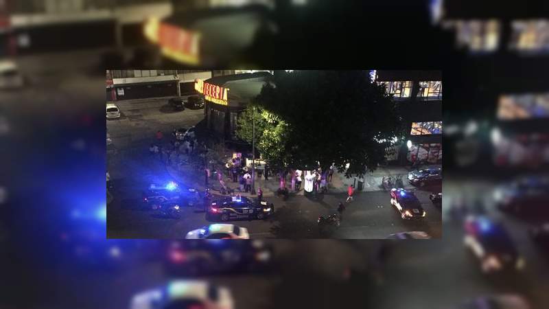 CDMX: Balacera en cervecería en Av. Universidad deja un muerto y varios heridos  - Foto 0 