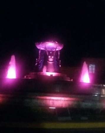 Ayuntamiento de Morelia ilumina edificios de color rosa - Foto 0 