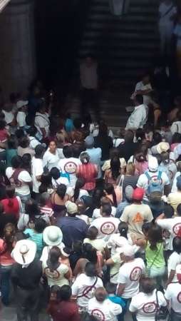 Toman habitantes de predios irregulares la alcaldía de Morelia - Foto 1 