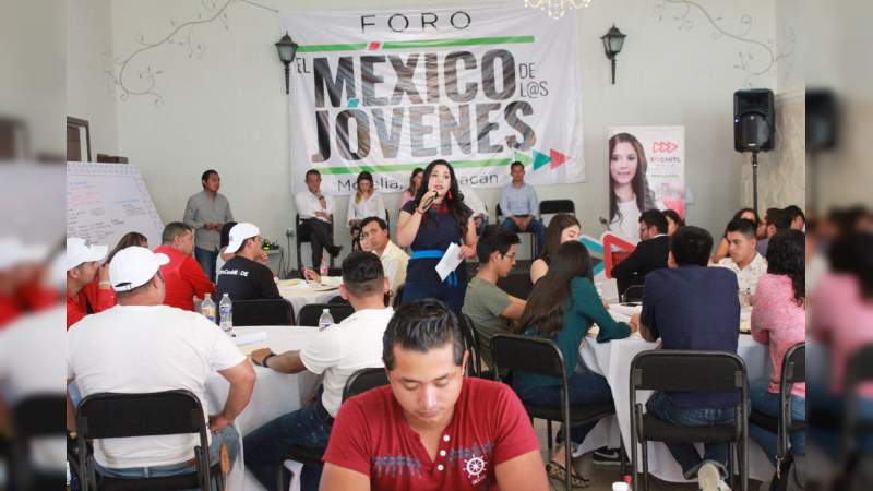 Decidida participación de jóvenes permitirá  a Michoacán salir adelante: Xóchitl Ruiz 
