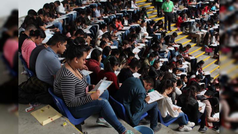 Inicia aplicación del exámenes de ingreso a la Universidad Michoacana - Foto 2 