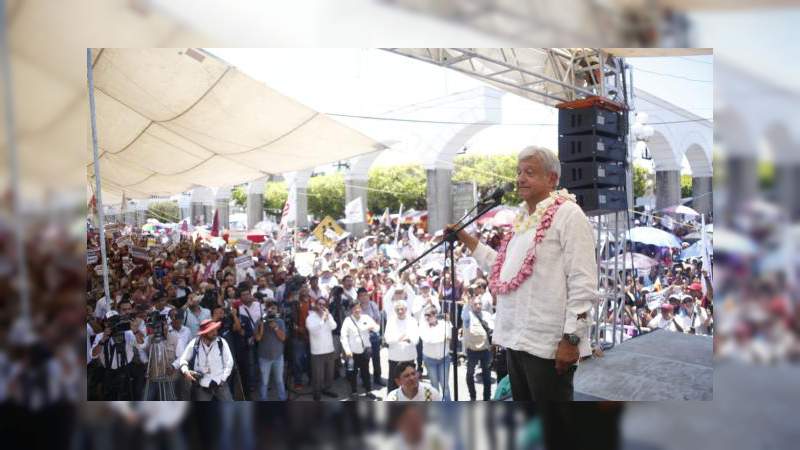 El populismo y el chupacabras no existen: López Obrador  