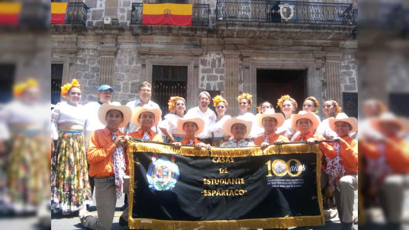 Las casas del estudiante “espartaco” en defensa de la UMSNH - Foto 2 