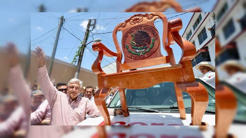 AMLO presume la silla que utilizará cuando sea Presidente 