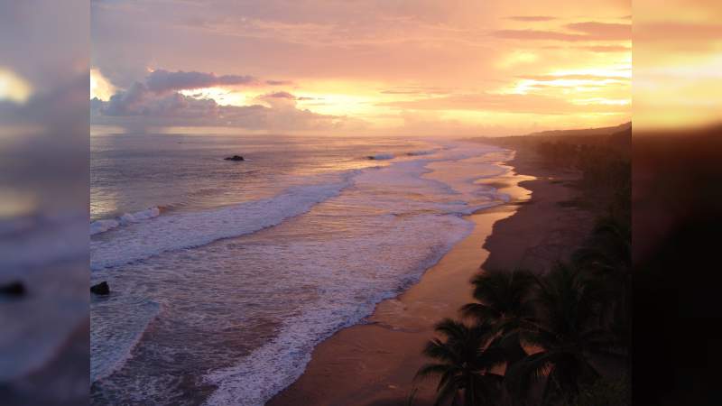 La costa michoacana ofrece playas paradisíacas - Foto 1 