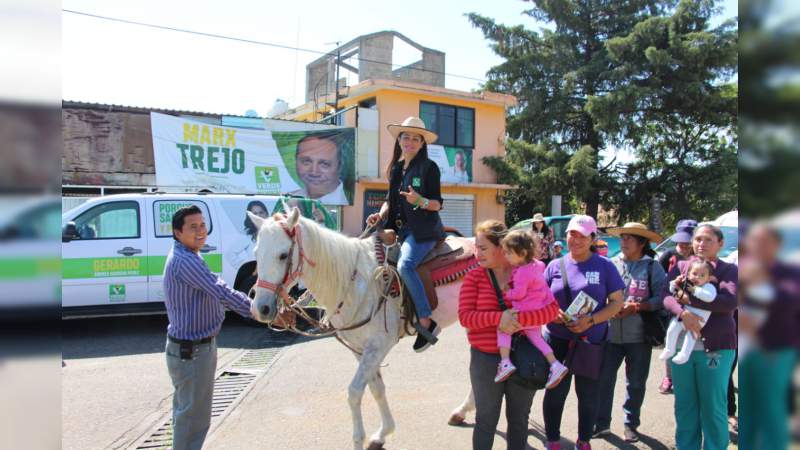 Desde el Senado encontraremos soluciones de raíz para combatir la pobreza y desigualdad: Marx Aguirre - Foto 1 