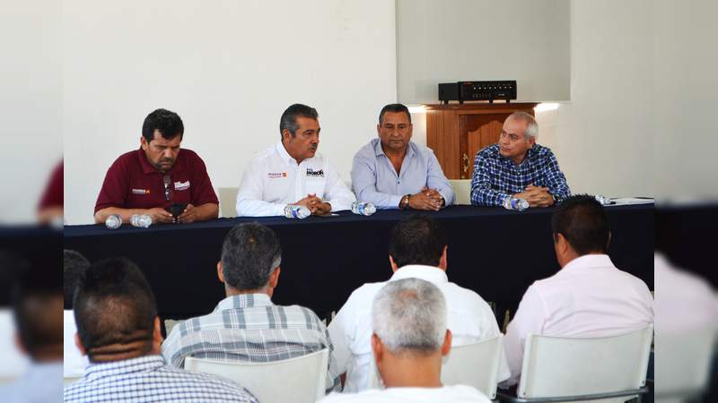 Ante transportistas concesionados, Raúl Morón expone su proyecto de Movilidad para Morelia 